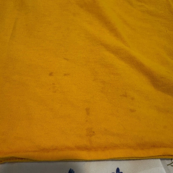 Vintage 90’s University Of Alaska Sz: L Russel athletic Yellow Graphic Tee. - Picture 7 of 7